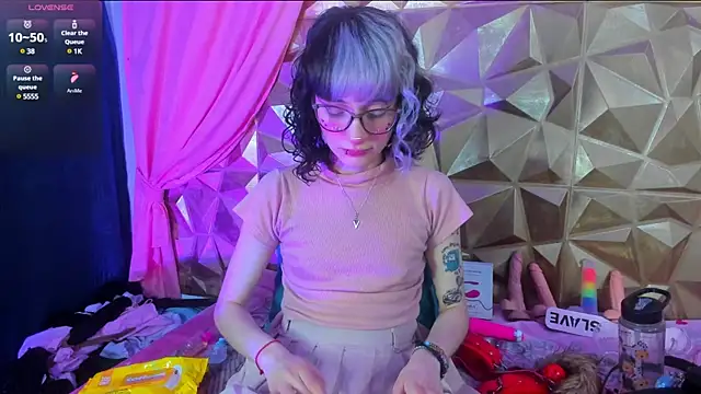 Snapshot of neeko_princes chatting on 7, 3, 2025 neeko princes online show from 7, 3, 2025