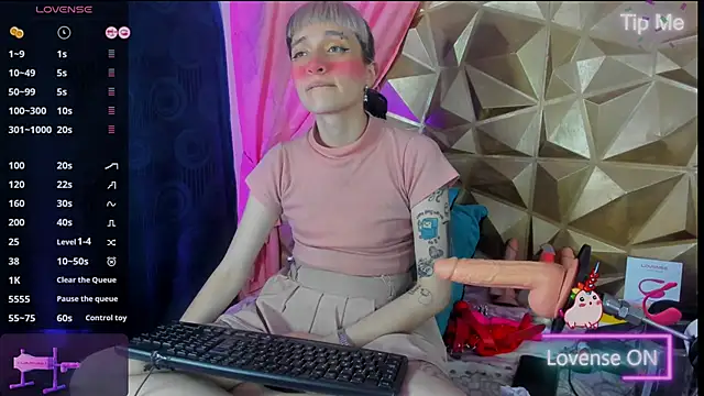 Snapshot of neeko_princes chatting on 12, 9, 2025 neeko princes online show from 12, 9, 2025