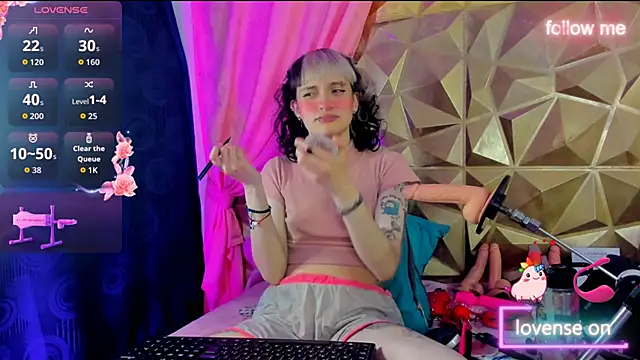 Snapshot of neeko_princes chatting on 26, 9, 2025 neeko princes online show from 26, 9, 2025