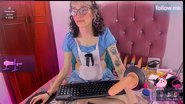 Snapshot of neeko_princes chatting on 9, 10, 2025 neeko princes online show from 9, 10, 2025