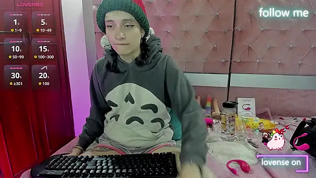 Snapshot of neeko_princes chatting on 2, 12, 2025 neeko princes online show from 2, 12, 2025