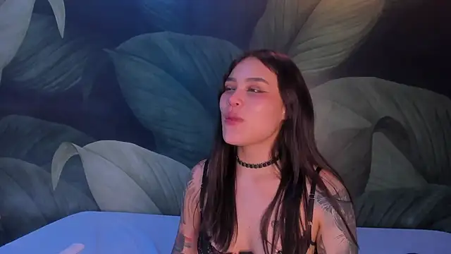 Snapshot of sweett_dirty chatting on 15, 2, 2025 sweett dirty online show from 15, 2, 2025