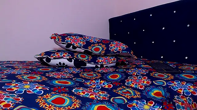 Aliice Doll online show from 26, 12, 2024