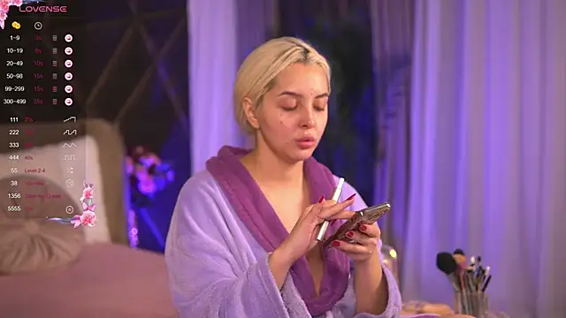 VictoriaMorrone online show from 27, 2, 2025