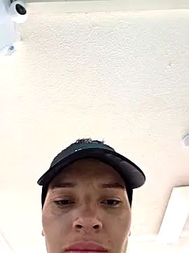 Snapshot of _shantal_smith chatting on 5, 10, 2025 shantal smith online show from 5, 10, 2025