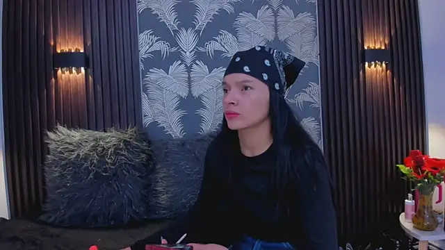 Snapshot of _shantal_smith chatting on 19, 10, 2025 shantal smith online show from 19, 10, 2025