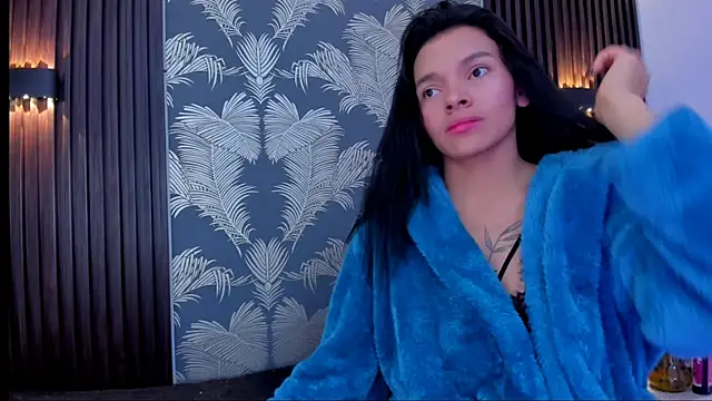 Snapshot of _shantal_smith chatting on 25, 10, 2025 shantal smith online show from 25, 10, 2025