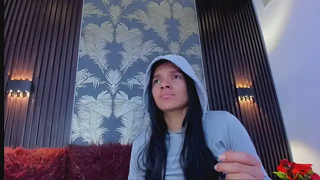 Snapshot of _shantal_smith chatting on 3, 11, 2025 shantal smith online show from 3, 11, 2025