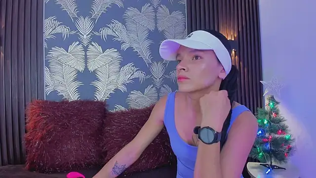 Snapshot of _shantal_smith chatting on 12, 11, 2025 shantal smith online show from 12, 11, 2025