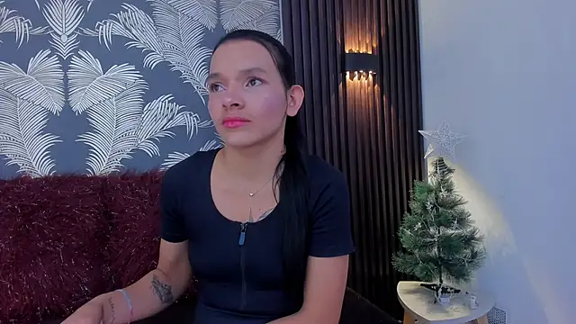 Snapshot of _shantal_smith chatting on 13, 11, 2025 shantal smith online show from 13, 11, 2025