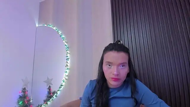 Snapshot of _shantal_smith chatting on 2, 12, 2025 shantal smith online show from 2, 12, 2025