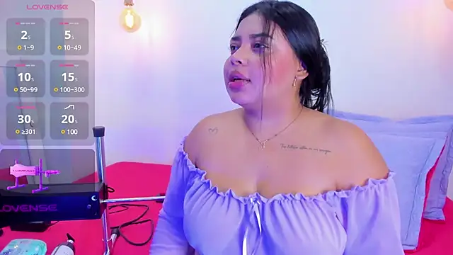 Snapshot of Emily_cooper20 chatting on 2, 2, 2025 Emily cooper20 online show from 2, 2, 2025