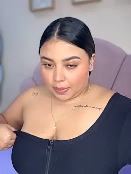 Snapshot of Emily_cooper20 chatting on 25, 10, 2025 Emily cooper20 online show from 25, 10, 2025