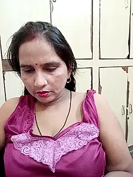 reemacouple007 online show from 6, 10, 2025