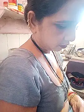 reemacouple007 online show from 11, 5, 2026