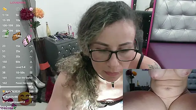 Snapshot of ViickySexy chatting on 24, 2, 2025 ViickySexy online show from 24, 2, 2025
