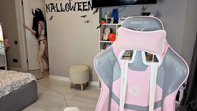 Snapshot of Aliceblush chatting on 15, 11, 2025 Aliceblush online show from 15, 11, 2025