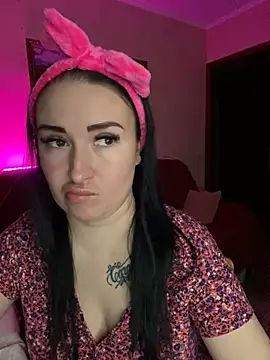 Roxana Bell online show from 25, 2, 2025