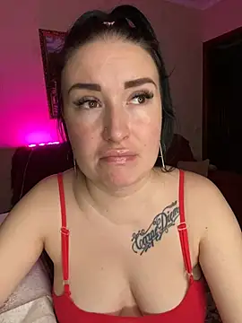 Roxana Bell online show from 28, 2, 2025