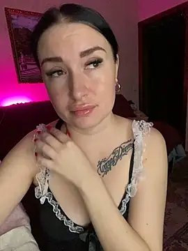 Roxana Bell online show from 12, 3, 2025