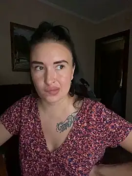Snapshot of Roxana_Bell chatting on 14, 6, 2026 Roxana Bell online show from 14, 6, 2026
