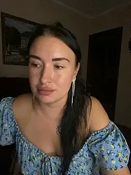 Snapshot of Roxana_Bell chatting on 13, 7, 2026 Roxana Bell online show from 13, 7, 2026