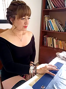 Snapshot of tata_laima__ chatting on 15, 1, 2025 tata laima online show from 15, 1, 2025