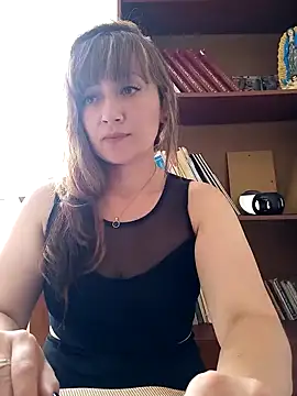 Snapshot of tata_laima__ chatting on 3, 2, 2025 tata laima online show from 3, 2, 2025