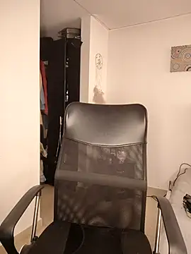 Snapshot of tata_laima__ chatting on 11, 3, 2025 tata laima online show from 11, 3, 2025
