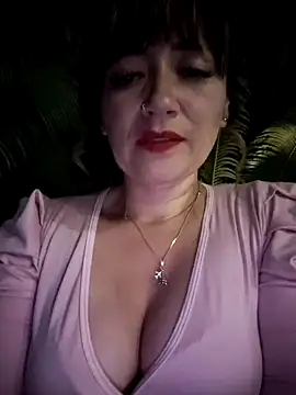 Snapshot of tata_laima__ chatting on 1, 10, 2025 tata laima online show from 1, 10, 2025