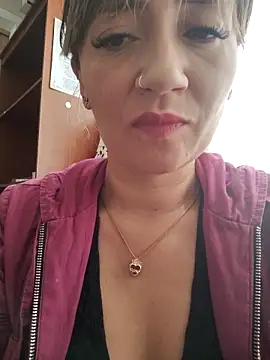 Snapshot of tata_laima__ chatting on 22, 11, 2025 tata laima online show from 22, 11, 2025