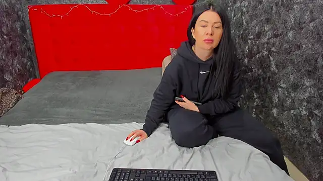 LayaFlow online show from 13, 12, 2024