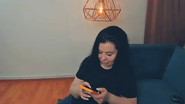 LayaFlow online show from 15, 4, 2026