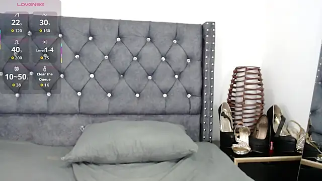 Snapshot of KhateShar chatting on 1, 12, 2025 KhateShar online show from 1, 12, 2025