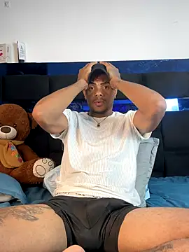 Snapshot of TysonWalkers chatting on 13, 12, 2025 TysonWalkers online show from 13, 12, 2025