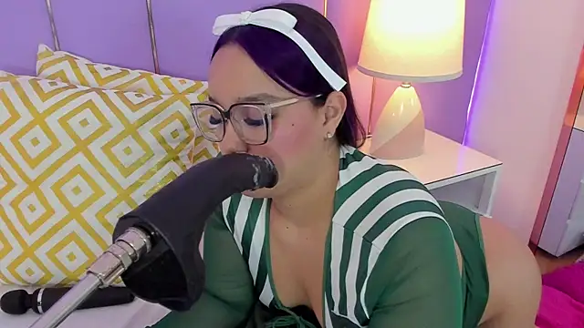 SophyRuiz  online show from 27, 2, 2026