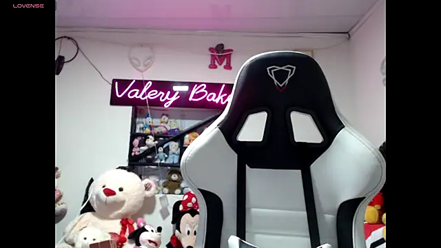 Snapshot of ValeryBaker_ chatting on 31, 10, 2025 ValeryBaker online show from 31, 10, 2025