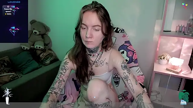 Snapshot of Mary_Xextra chatting on 5, 11, 2025 Mary Xextra online show from 5, 11, 2025