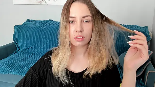 Snapshot of Mia_shy1 chatting on 25, 1, 2025 Mia shy1 online show from 25, 1, 2025