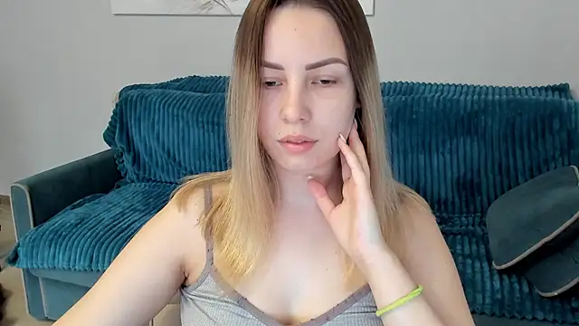 Snapshot of Mia_shy1 chatting on 4, 2, 2025 Mia shy1 online show from 4, 2, 2025