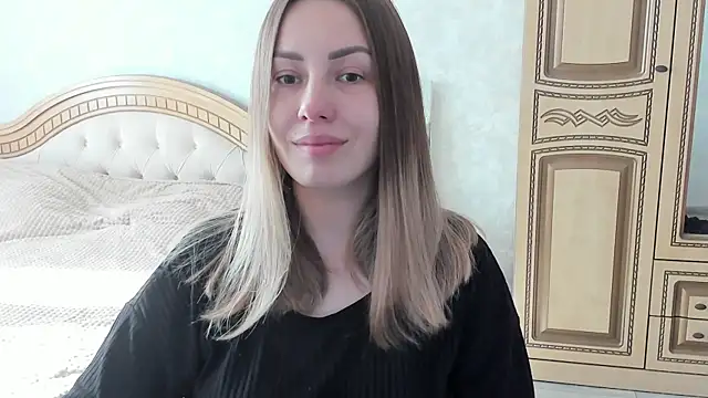 Snapshot of Mia_shy1 chatting on 14, 9, 2025 Mia shy1 online show from 14, 9, 2025