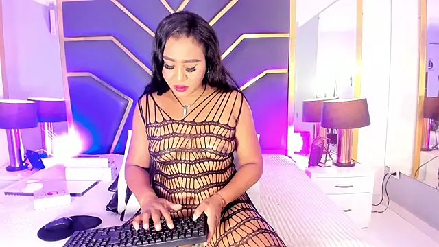 Scarlettt Ass online show from 1, 2, 2025