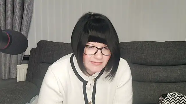 Snapshot of SquirtingIrishShannon chatting on 15, 1, 2025 SquirtingIrishShannon online show from 15, 1, 2025