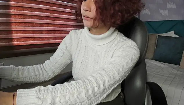 Moony 14 online show from 10, 1, 2025