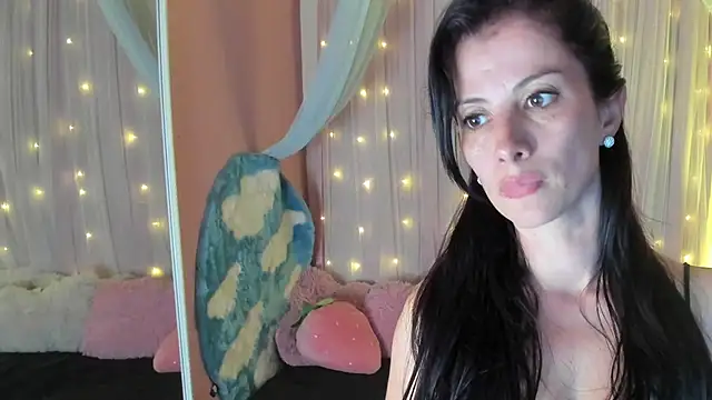 Aliiz 01 online show from 9, 12, 2024