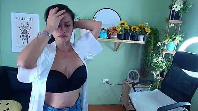 Aliiz 01 online show from 20, 3, 2025