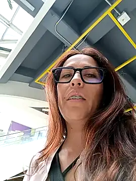 Snapshot of Lena-32 chatting on 7, 2, 2025 Lena-32 online show from 7, 2, 2025