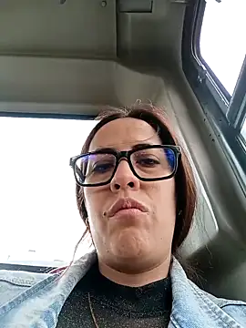 Snapshot of Lena-32 chatting on 21, 2, 2025 Lena-32 online show from 21, 2, 2025