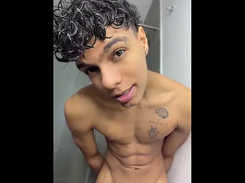 Snapshot of james_dreams_ chatting on 16, 5, 2026 james dreams online show from 16, 5, 2026