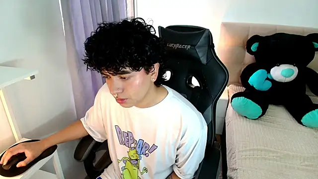  nickconnor01 online show from 7, 12, 2024